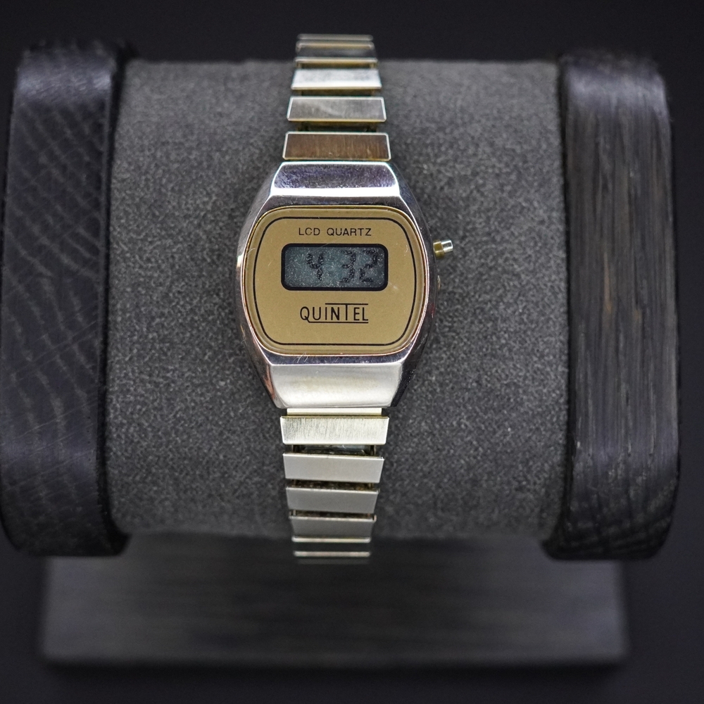 Vintage QUINTEL Digital Watch Quartz Gold Tone Unisex New Battery - Picture 2 of 7